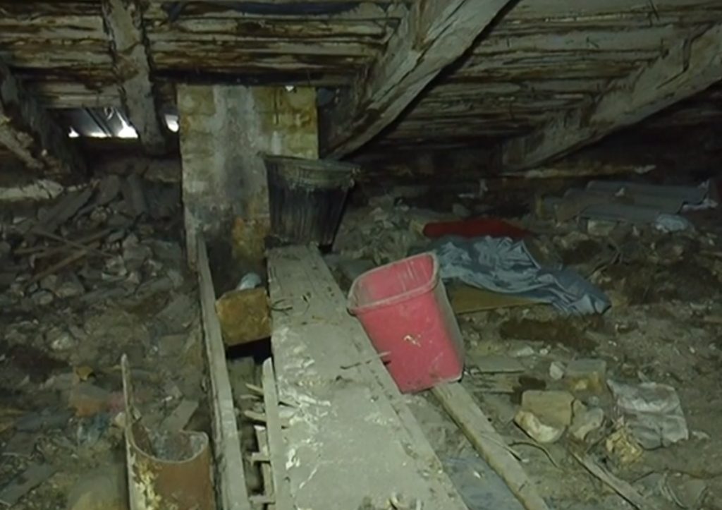 Мешканці одного із житлових будинків у Харкові скаржаться на роботу комунальників (відео)