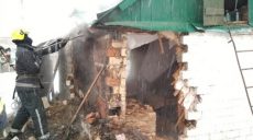 Под Харьковом из-за печного отопления сгорела летняя кухня