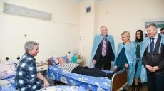 У Красноградській ЦРЛ утеплили три корпуси та готуються реконструювати покрівлі (відео)