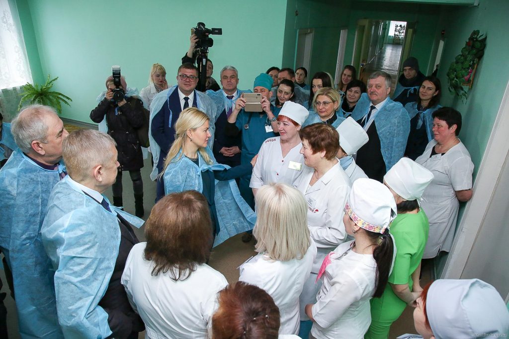 В Красноградской ЦРБ продолжается капитальный ремонт (фото)