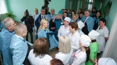 В Красноградской ЦРБ продолжается капитальный ремонт (фото)