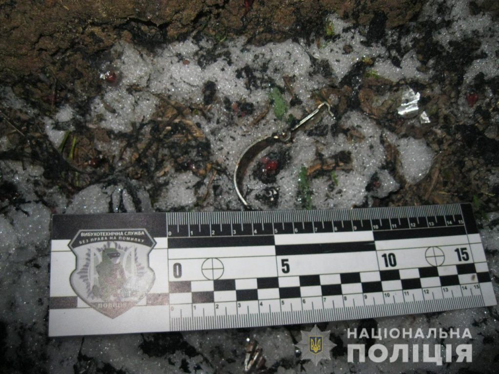 Житель Харьковщины взорвал себя гранатой (фото)