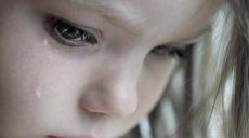 До смерти пытали трехлетнюю дочь: на Харьковщине родители ответят перед законом