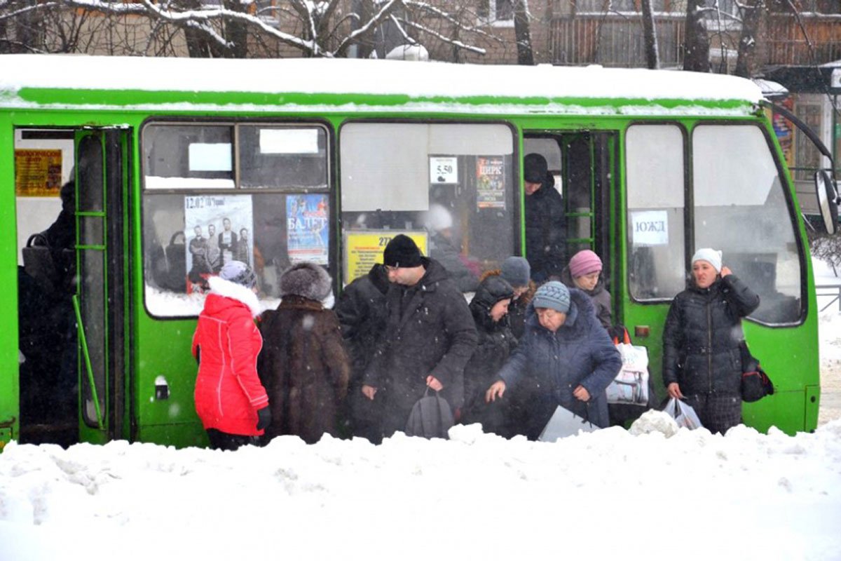 Харьковчане просят навести порядок с маршрутным такси