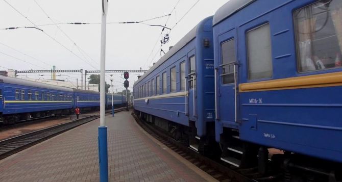 8 марта: «Укрзалізниця» назначила дополнительные поезда