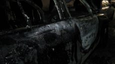 На Салтовском шоссе сгорел Mercedes (фото)