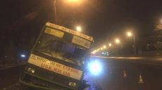 На Харьковщине маршрутный автобус попал в ДТП (фото)