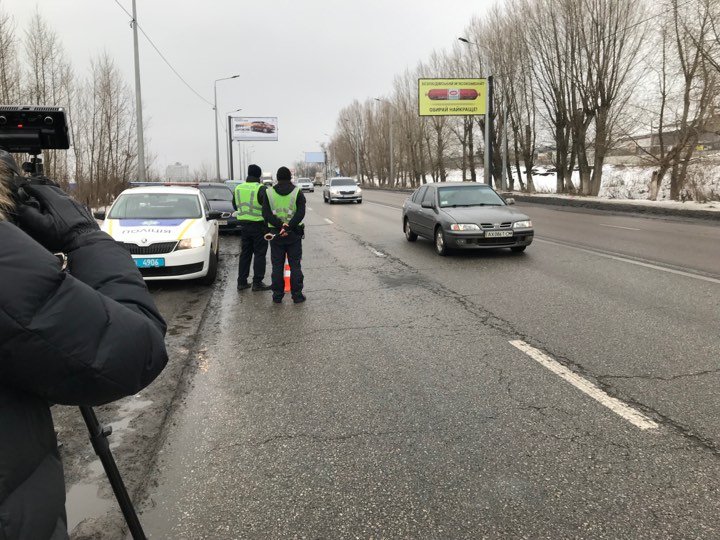 Патрульные вышли на харьковские дороги с радарами TruCam (фоторепортаж)