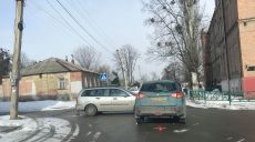 На перекрестке Кандаурова и Ильинской произошло ДТП (фото)