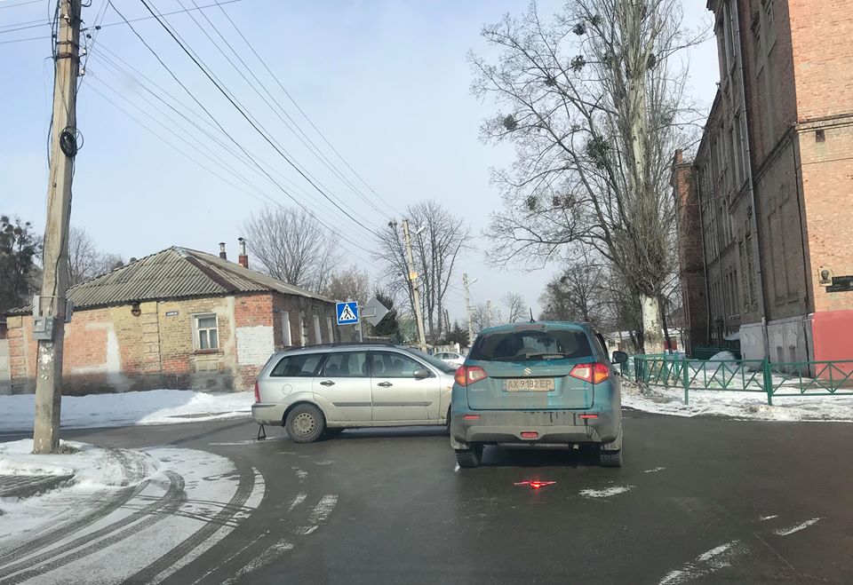 На перекрестке Кандаурова и Ильинской произошло ДТП (фото)
