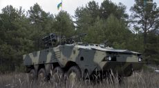 Харьковскую модернизацию БТР представили на выставке в Эмиратах (видео)