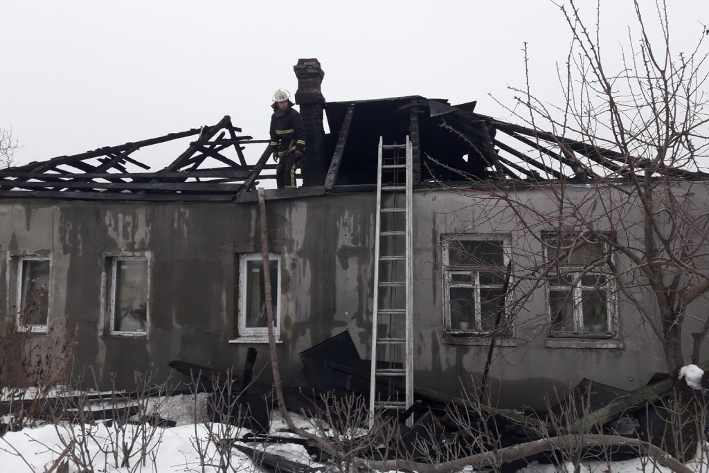 В Харькове сгорел частный дом (фото)