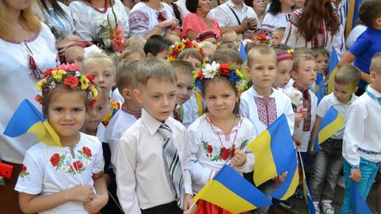 Регионы получат 1, 215 млрд гривен на обучение учителей и закупку оборудования для первоклассников
