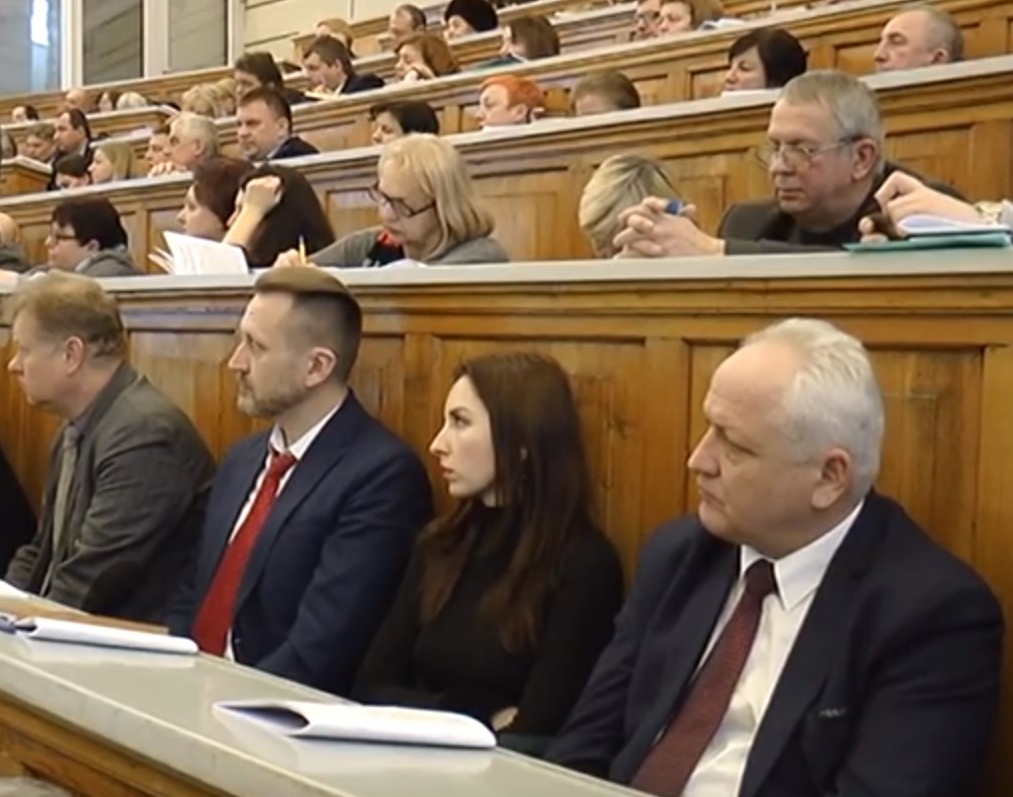 У Харкові парламентарі обговорили реформування університетів та інститутів (відео)