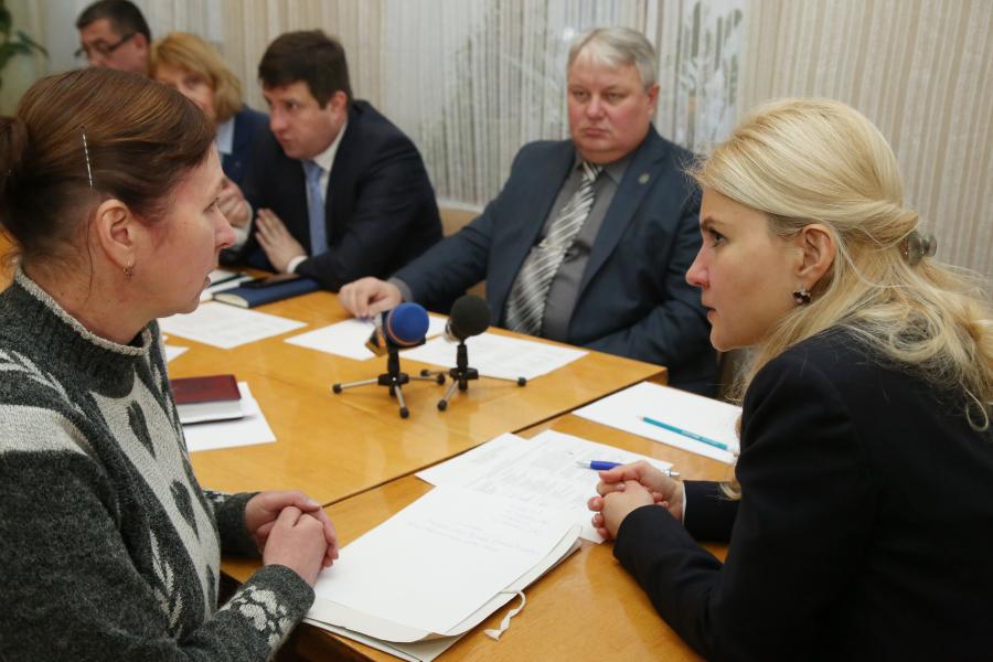 Губернатор Харківщини провела особистий прийом громадян у театрі для дітей та юнацтва (відео)