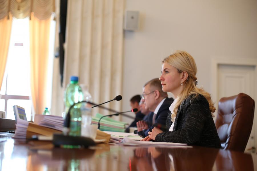 Светличная назвала главные решения, принятые на сессии областного совета