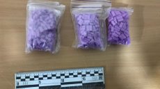 В почтовом отделении Харьковщины обнаружили посылку с наркотиками