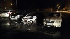 В центре Харькова горели три машины (фото)