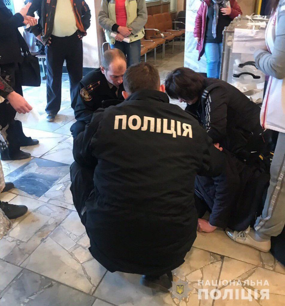 Выборы президента на Харьковщине: мужчине стало плохо на избирательном участке