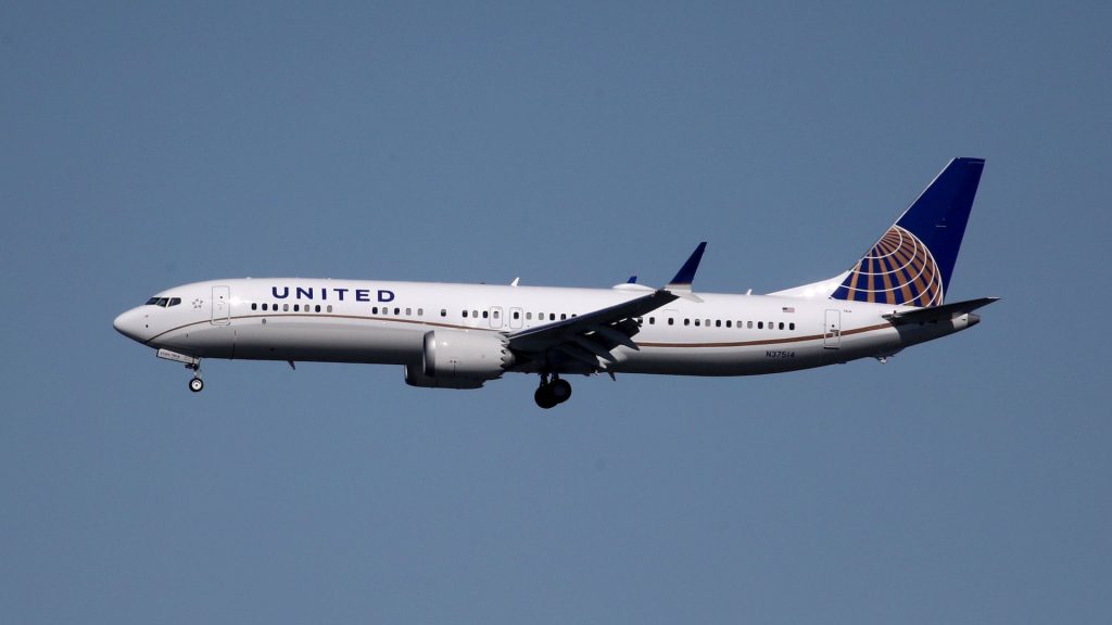 Федеральное авиационное управление США начало техническую проверку Boeing 737 Max 8