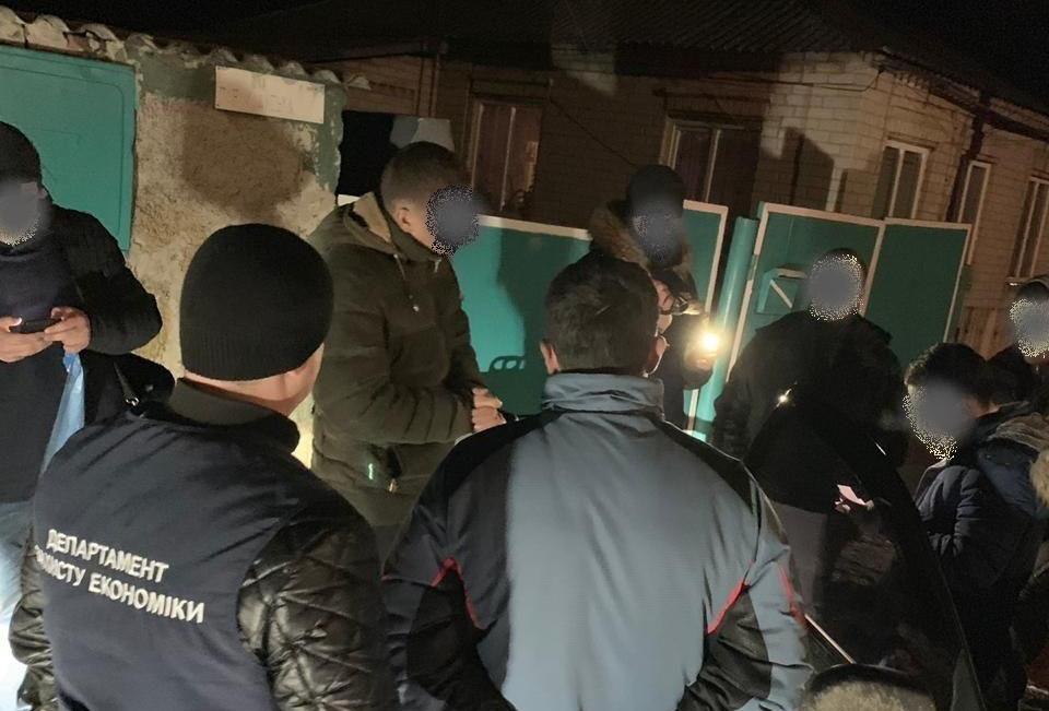 Специалисты ГУ Госгеокадастра в Харьковской области задержаны при получении взятки