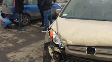 На улице 8 Марта Honda столкнулась с Nissan (фото)