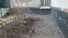 На Широнинцев 18-летняя наркозависимая девушка спрыгнула с крыши (фото)