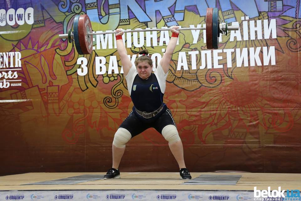 Харьковчанки выиграли чемпионат Украины по тяжелой атлетике