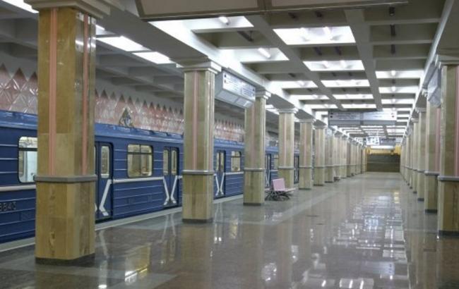 В харьковском метрополитене умер мужчина