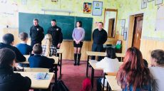 Буллинг. Правоохранители Харьковщины проводят профилактические беседы со школьниками