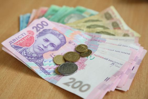 Украинцам выплатили 350 млн. грн. субсидий «живыми деньгами»