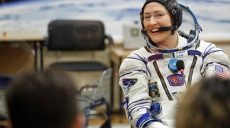 Не подошел скафандр: NASA не будет отправлять двух женщин в космос