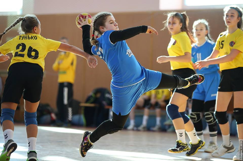 В Харькове завершился чемпионат Украины по гандболу (фоторепортаж)