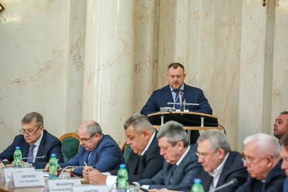 Среднемесячная зарплата штатных работников Харьковщины в 2018 году составила 7659 грн.