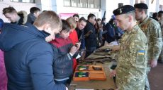 Танкисты познакомили молодежь со спецификой своей службы (фото)