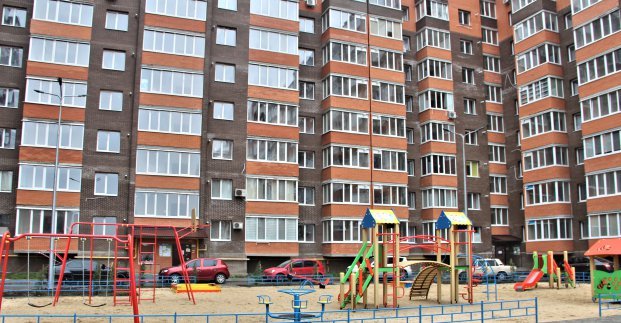 Жильцам дома, которые перекрывали движение на пр. Науки, включили свет