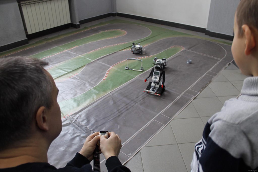 В Харькове проходит фестиваль роботехники (фото)