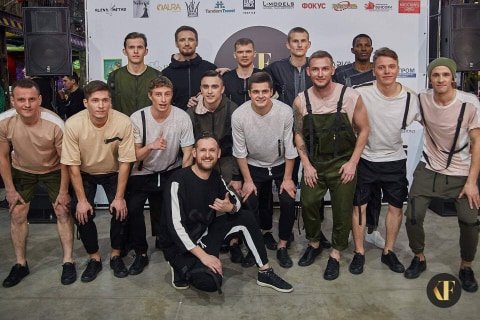 В Харькове на подиум впервые вышла футбольная команда (фото, видео)