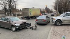 На Академика Павлова столкнулись три авто