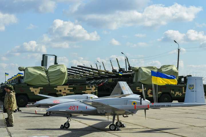 В Украине провели испытания турецких беспилотников (видео)