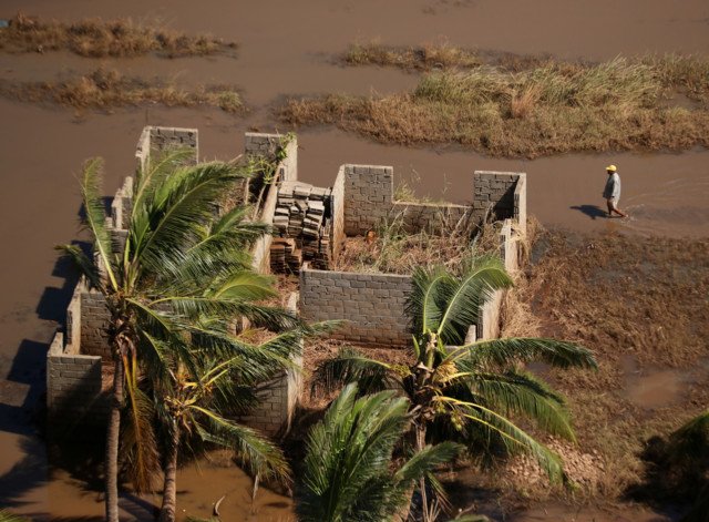 Циклон в Африке: сотни погибших и тысячи разрушенных домов (фото)
