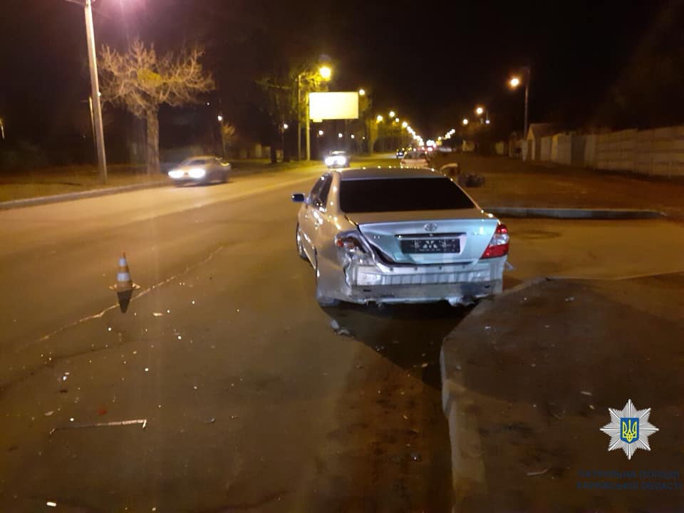 На Салтовском шоссе Toyota подрезала «скорую» (фото)
