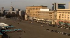 На площади Свободы еще на 10 дней ограничено движение транспорта