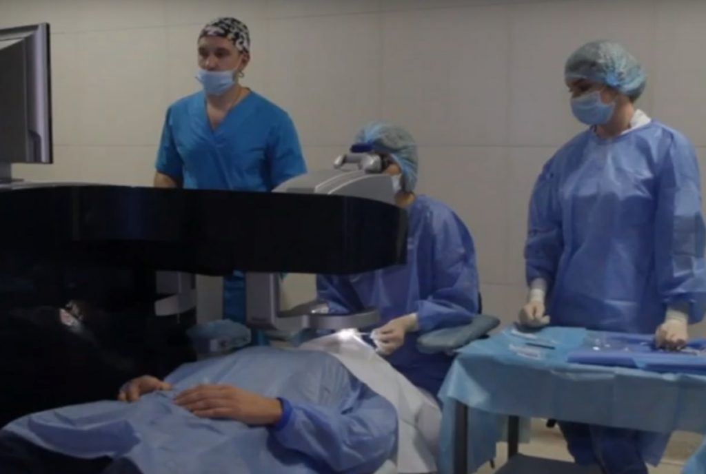 WaveLight EX500: інновації у медичному центрі «Офтальміка» (відео)