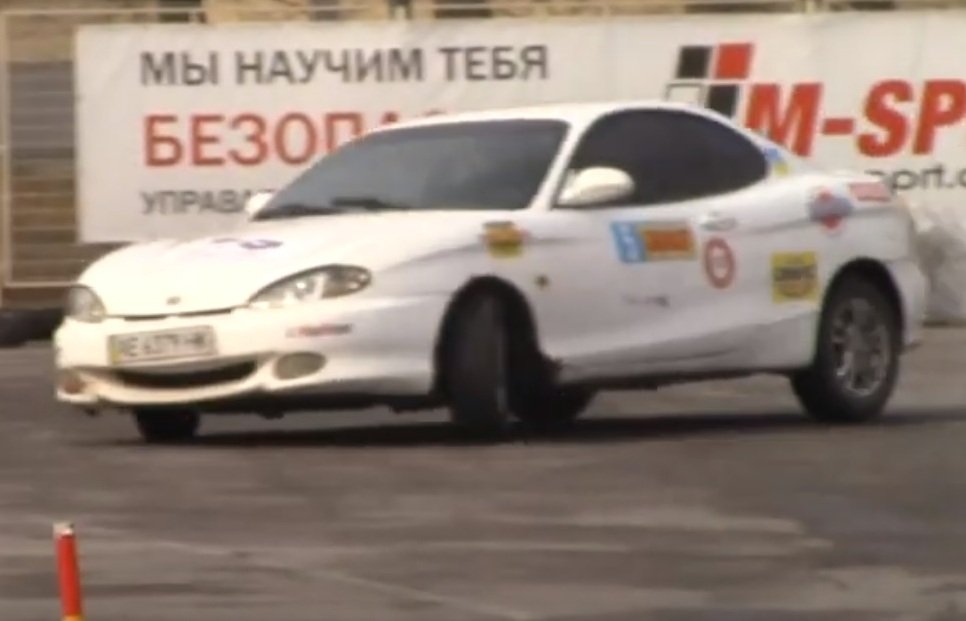 Харківський автомобільний клуб відкрив новий сезон перегонів (відео)