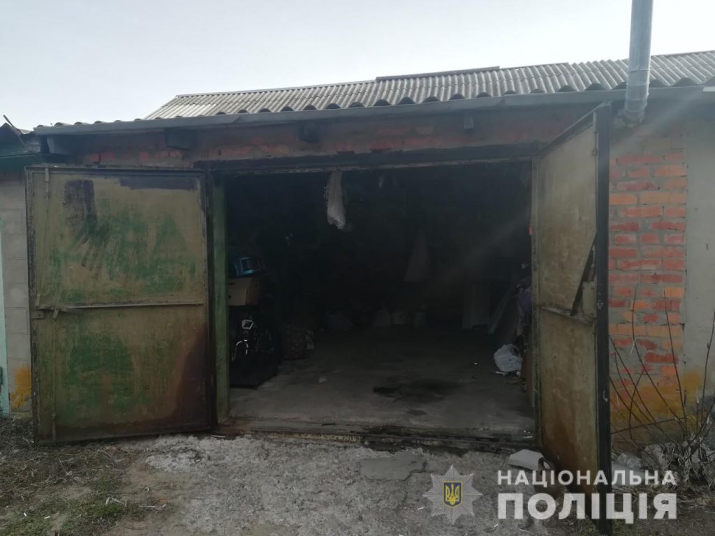 На Харьковщине мужчина умер в гараже