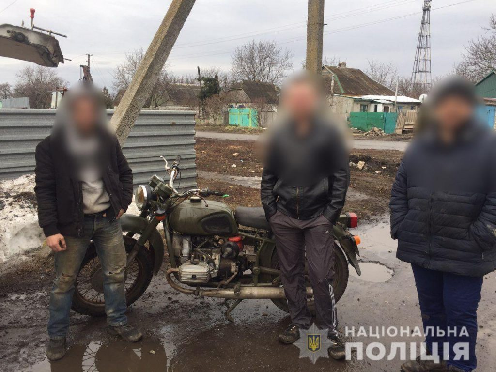 На Харьковщине злоумышленник угнал мотоцикл, чтобы купить алкоголь