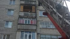 В Лозовой горела девятиэтажка (фото)
