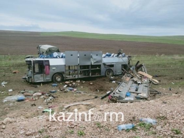 В Казахстане автобус столкнулся с грузовиком: 11 погибших, 29 пострадавших