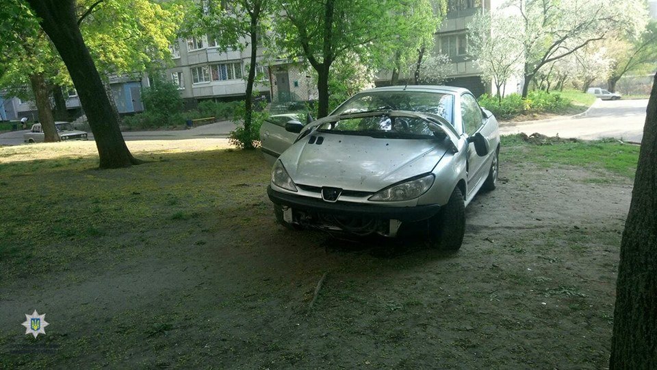 На улице Зубeнко Peugeot столкнулся с KIA (фото)